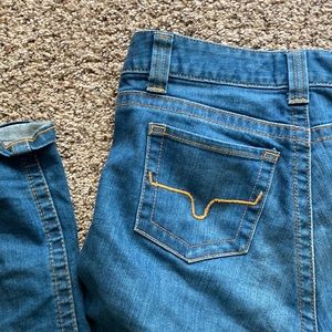 Betty 17 kimes jeans